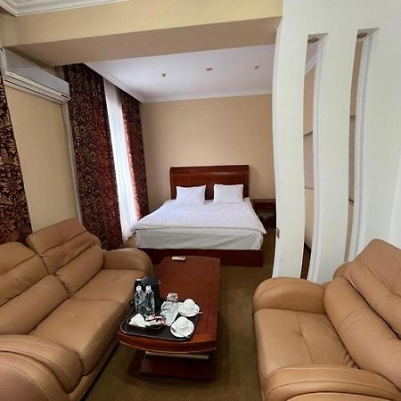 Luxurious Taraz Exterior foto