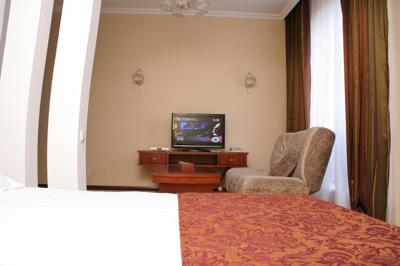 Luxurious Taraz Exterior foto